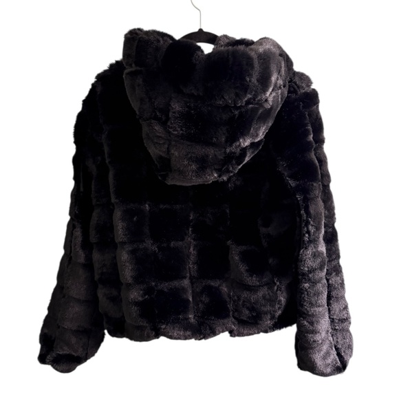Women’s Faux Fur Hooded Jacket size M. NWT - Picture 8 of 13